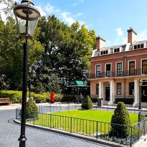 Meet your Posher, Peggy